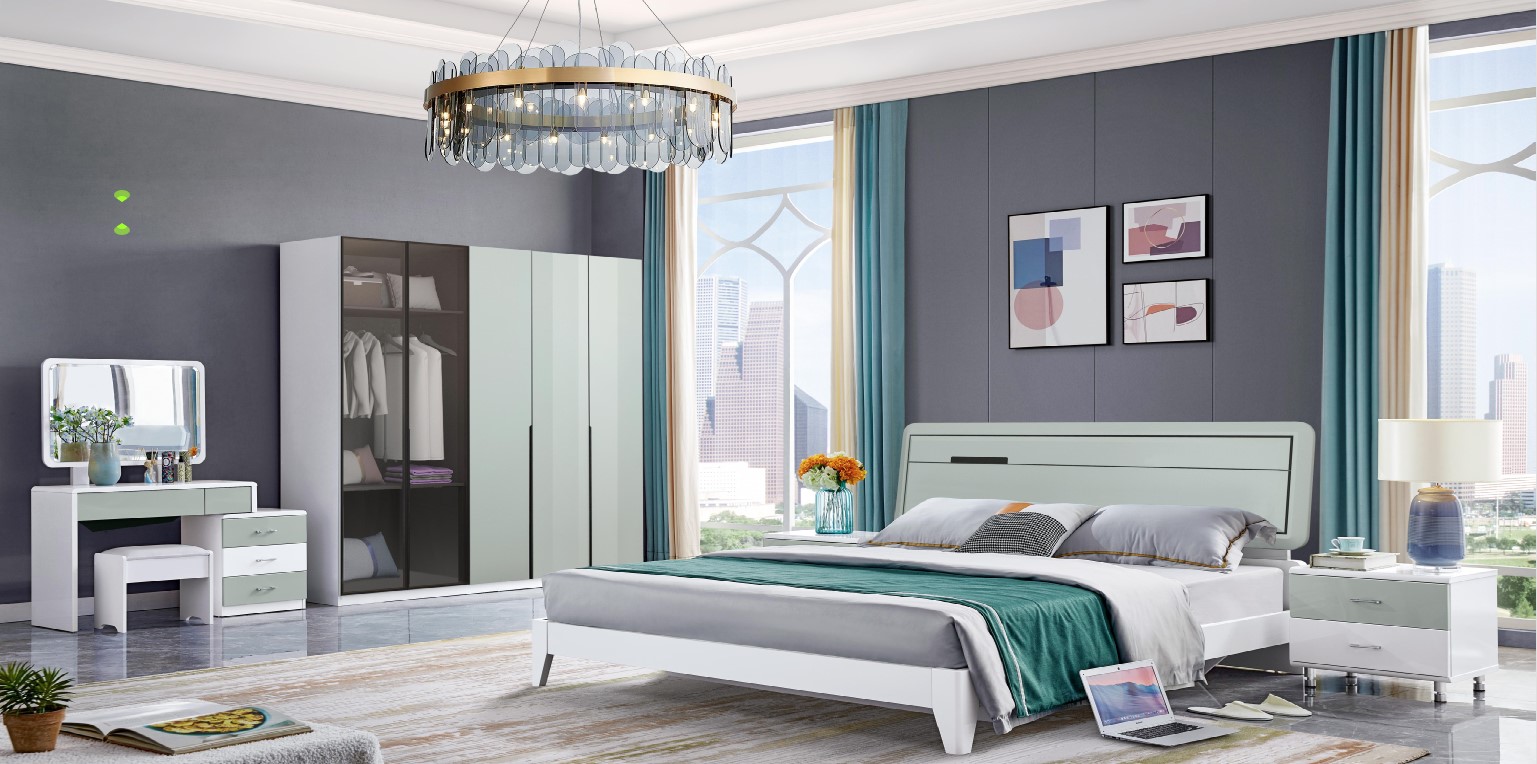 Bedroom Set Queen 1.5M — Four Door
