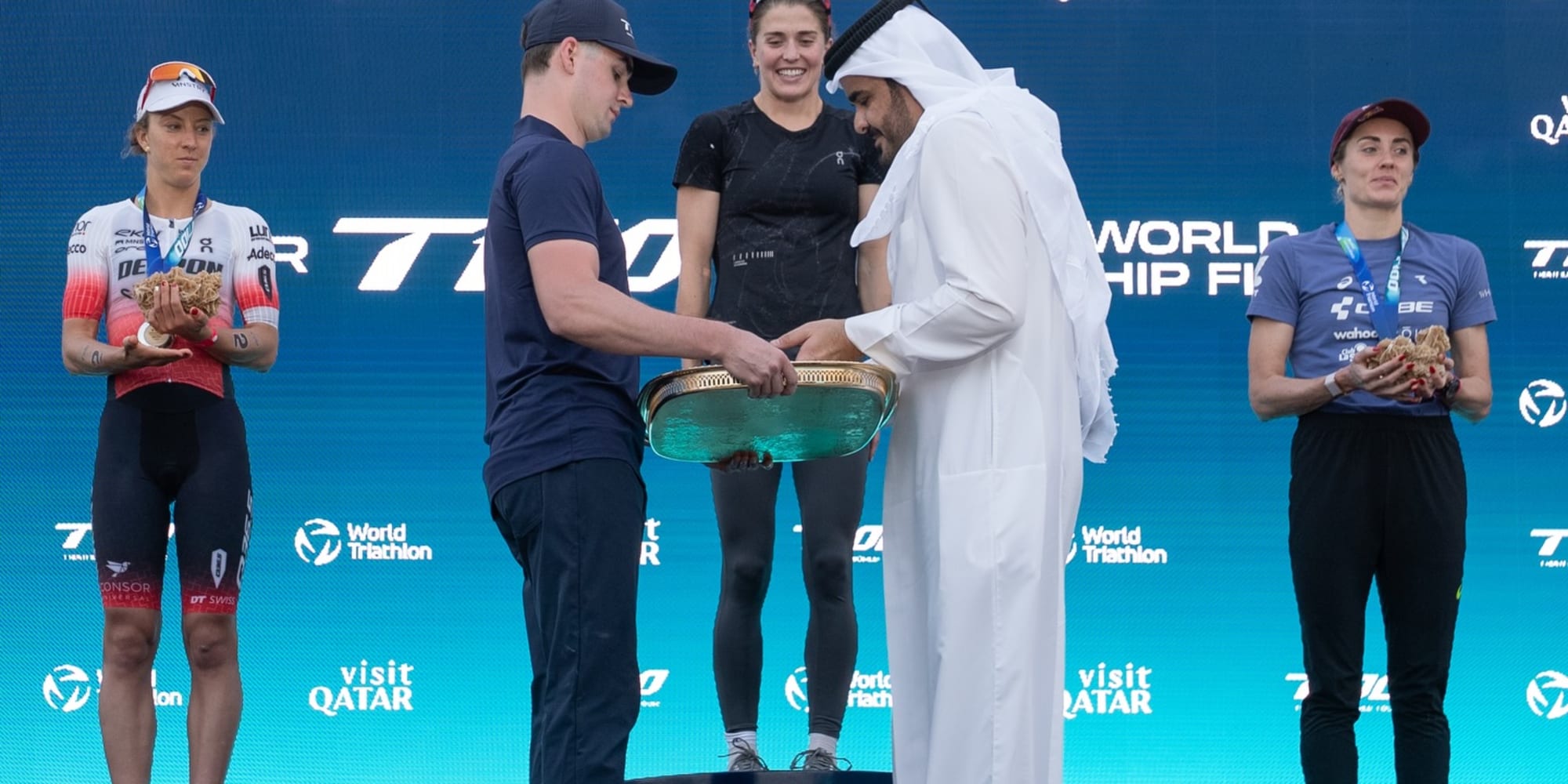 Qatar Olympic Committee President Crowns Winners of T100 Triathlon World Championship