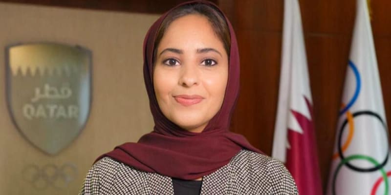 فاطمة عيسى الغانم تحصد جائزة التميز