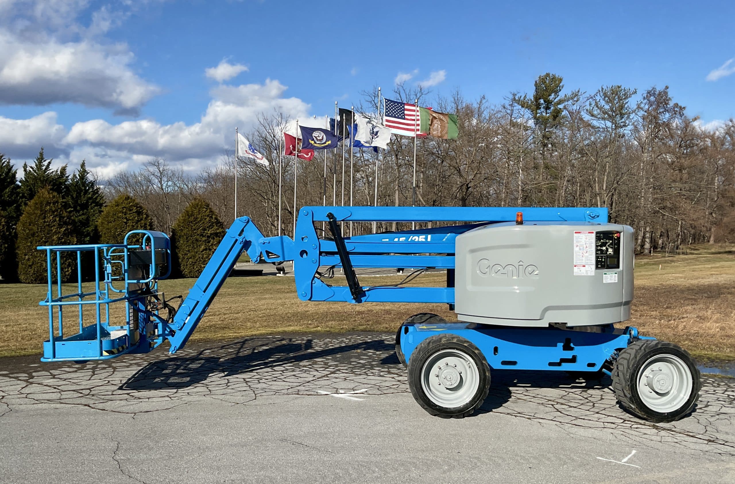 2015 Genie Z45/25 Boom 2WD - Electric - 2