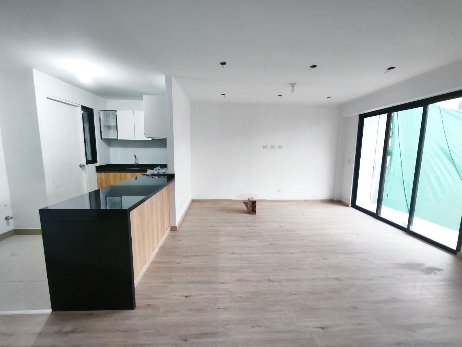 VENTA DE DEPARTAMENTO EN LEÓN GARCIA, SURCO. ESTRENO. NO PAGA ALCABALA