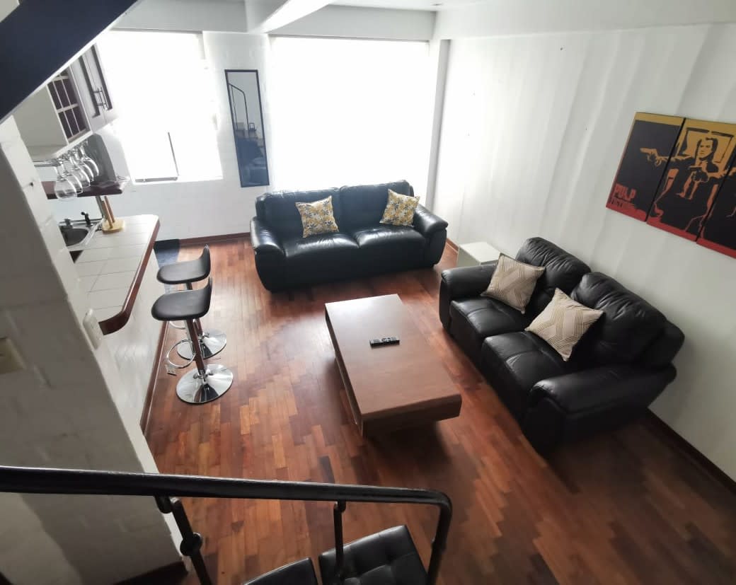 LINDO DUPLEX PRIMER PISO EN ALQUILER EN MAGDALENA LรMITE CON SAN ISIDRO