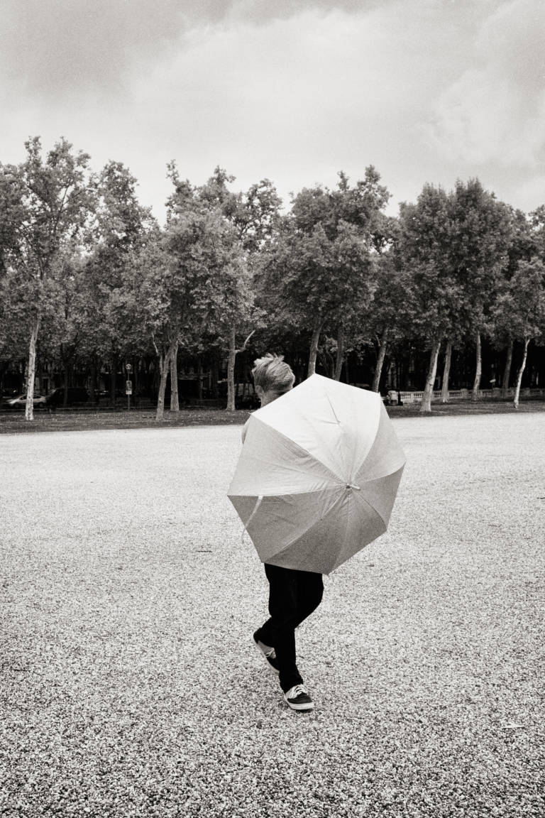 Bordeaux, France, August 2011. Photograph Copyright © Simon Holliday