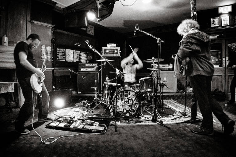 Super Goliath at The Stag and Hounds, Bristol, April 2017. Photograph Copyright &copy; Simon Holliday