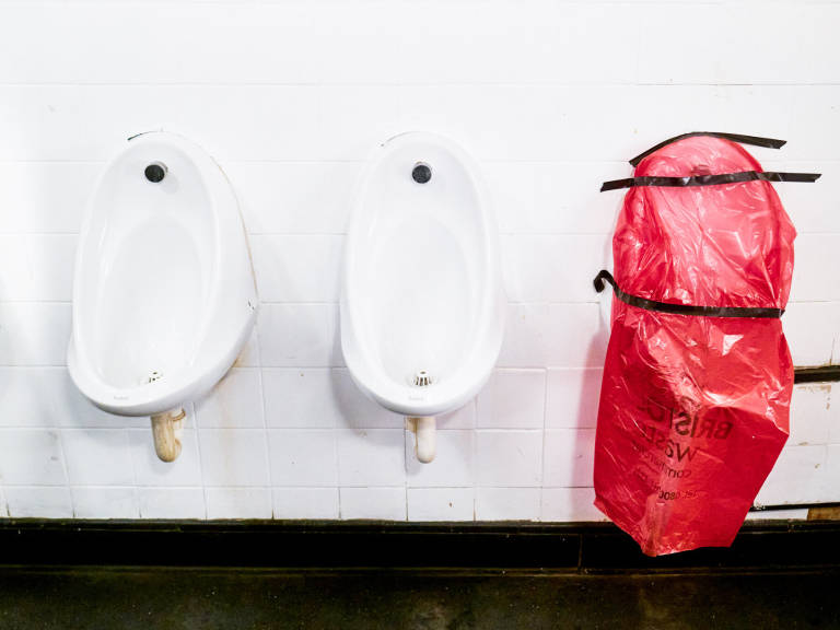 Toilet at The Crown, Bristol, August 2022. Photograph Copyright &copy; Simon Holliday