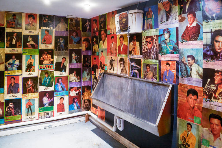 Toilet at The Ill Repute, Bristol, June 2022. Photograph Copyright &copy; Simon Holliday