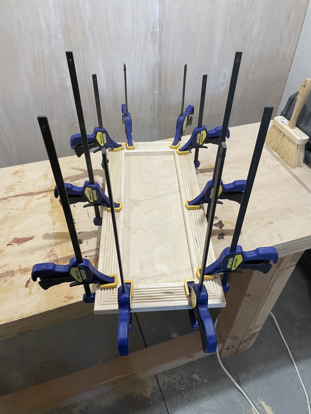 door moulding glue up