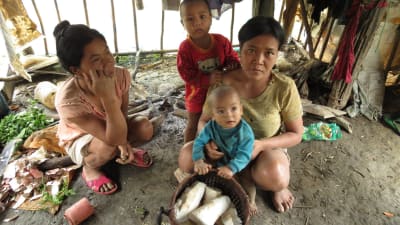 Những điều cần lưu ý khi cứu trợ lũ lụt cho bà con