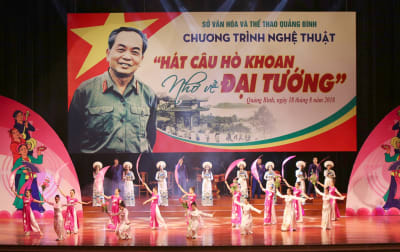 Thăm quê, Đại tướng hát “hò khoan”!