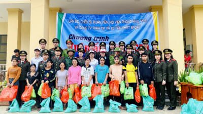 Tuổi trẻ Công an huyện Bố Trạch với chương trình tình nguyện mùa Đông