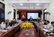 Đại diện Hội đồng di sản văn hóa Quốc gia đóng góp nhiều ý kiến quan trọng tại buổi làm việc