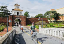 Tour khám phá TP. Đồng Hới bằng xe đạp.