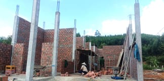 Nhiều hộ dân ở xã Mai Hóa được hỗ trợ xây nhà ở và thoát nghèo.