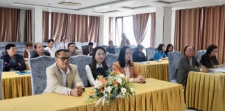 Các đại biểu tham dự đại hội.