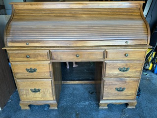Desk with roll top cover