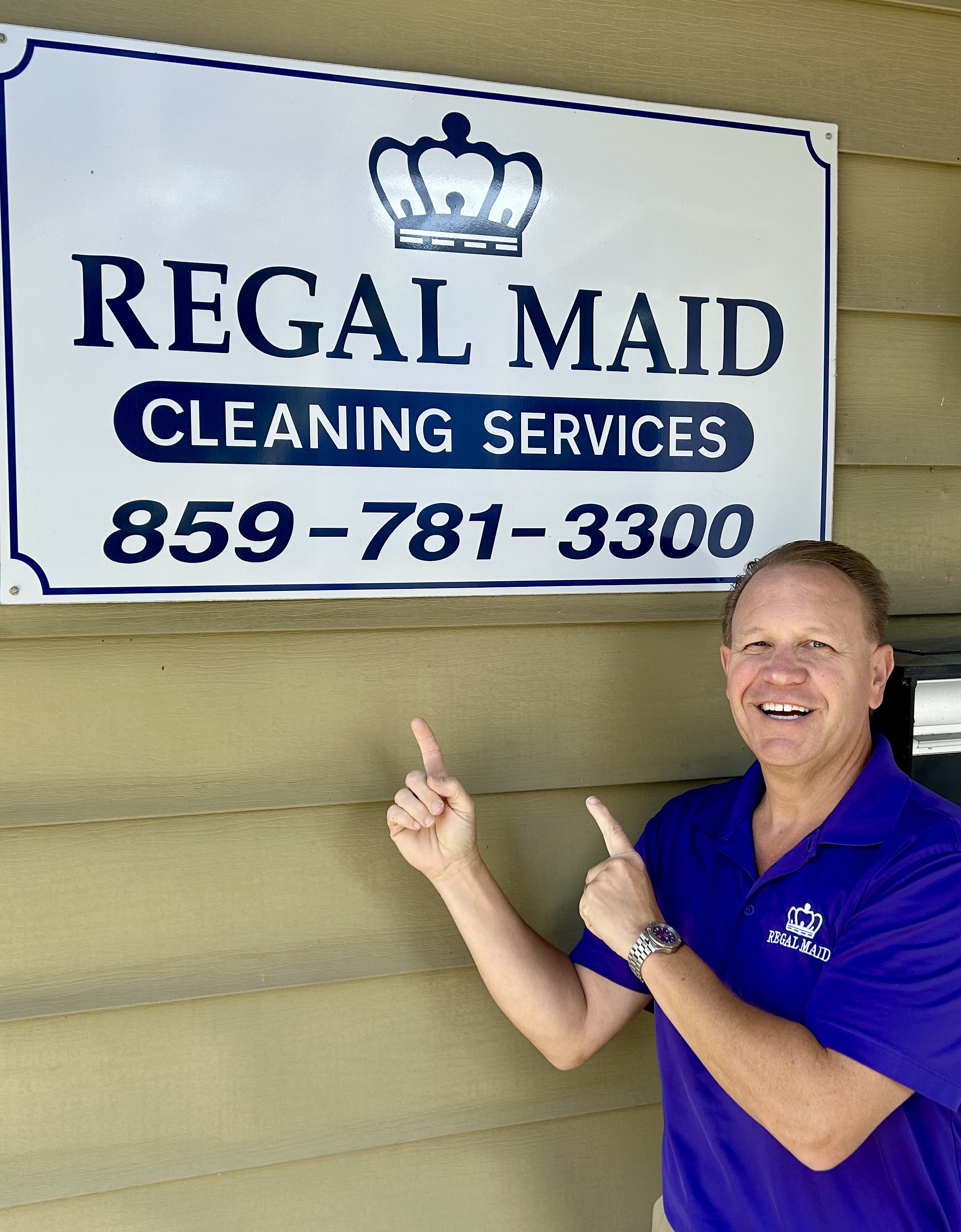 Stress Less This Holiday Season: Let Regal Maid Handle Your Cleaning
