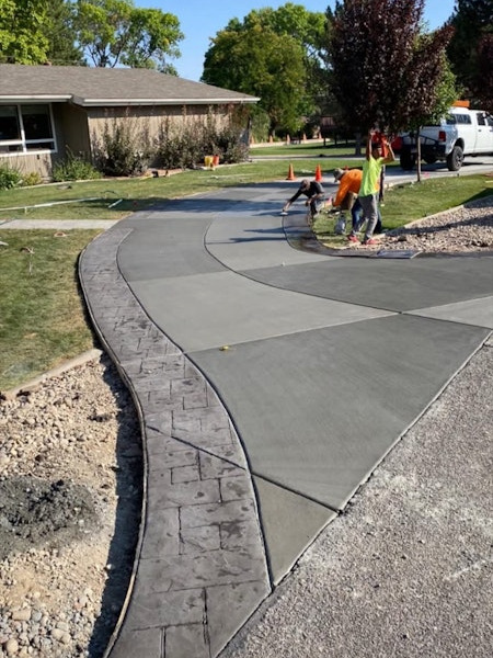 CISNEROS CONCRETE & LANDSCAPING