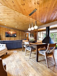 209 E Reds Rd Guest House