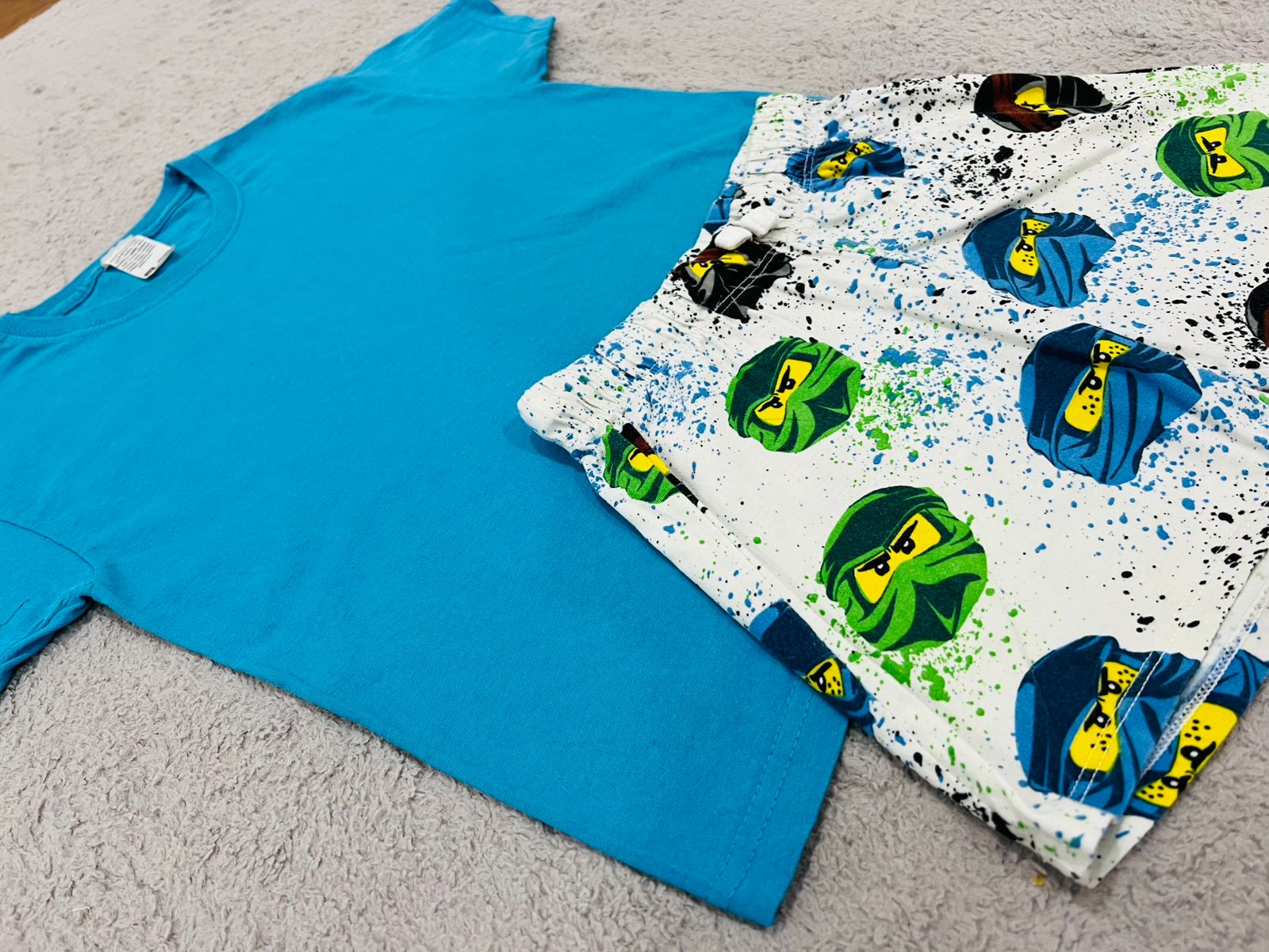 Baby t-shirt with short