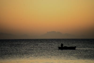 IL MARE SI SVEGLIA PRIMA DI NOI 1