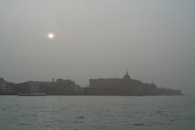 NEBBIA A VENEZIA