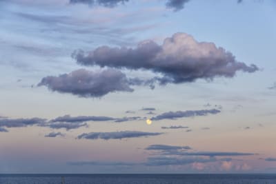 Full moon 10