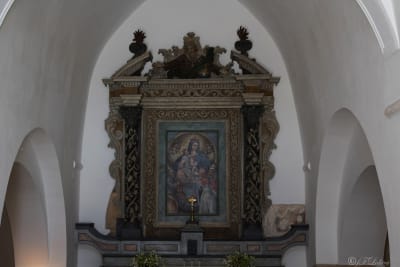 la Madonna con Bambino e Santi (San Pietro e papa Gregorio Magno)