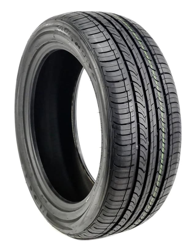 Roadstone Classe Premiere CP672 215/60 R17 96H