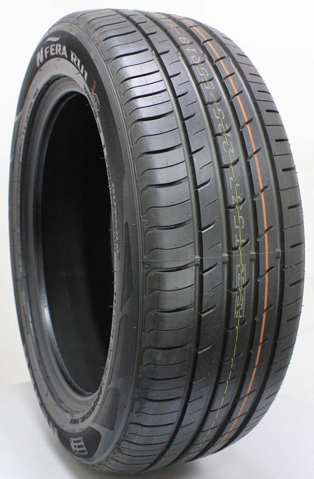 Roadstone N'Fera RU1 255/45 R20 105W XL
