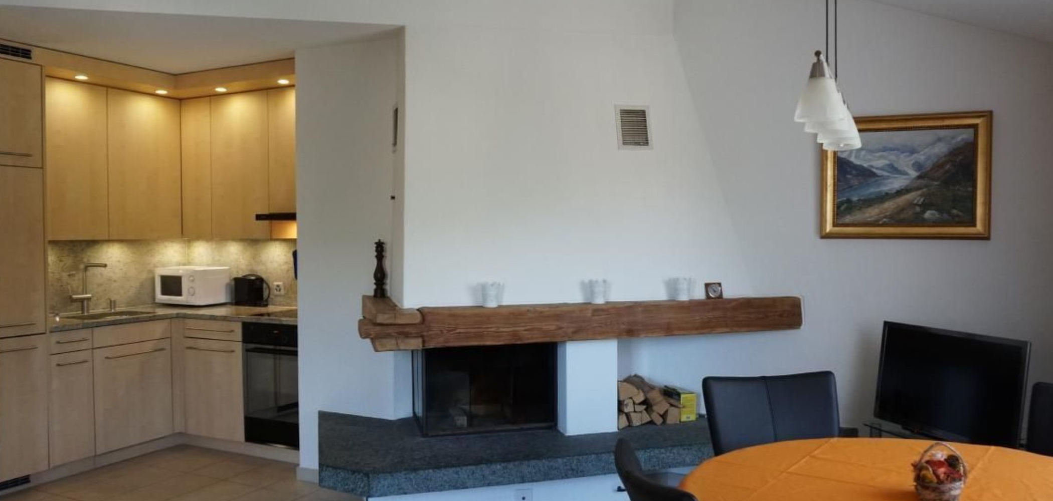 Kitchen / Dining Room