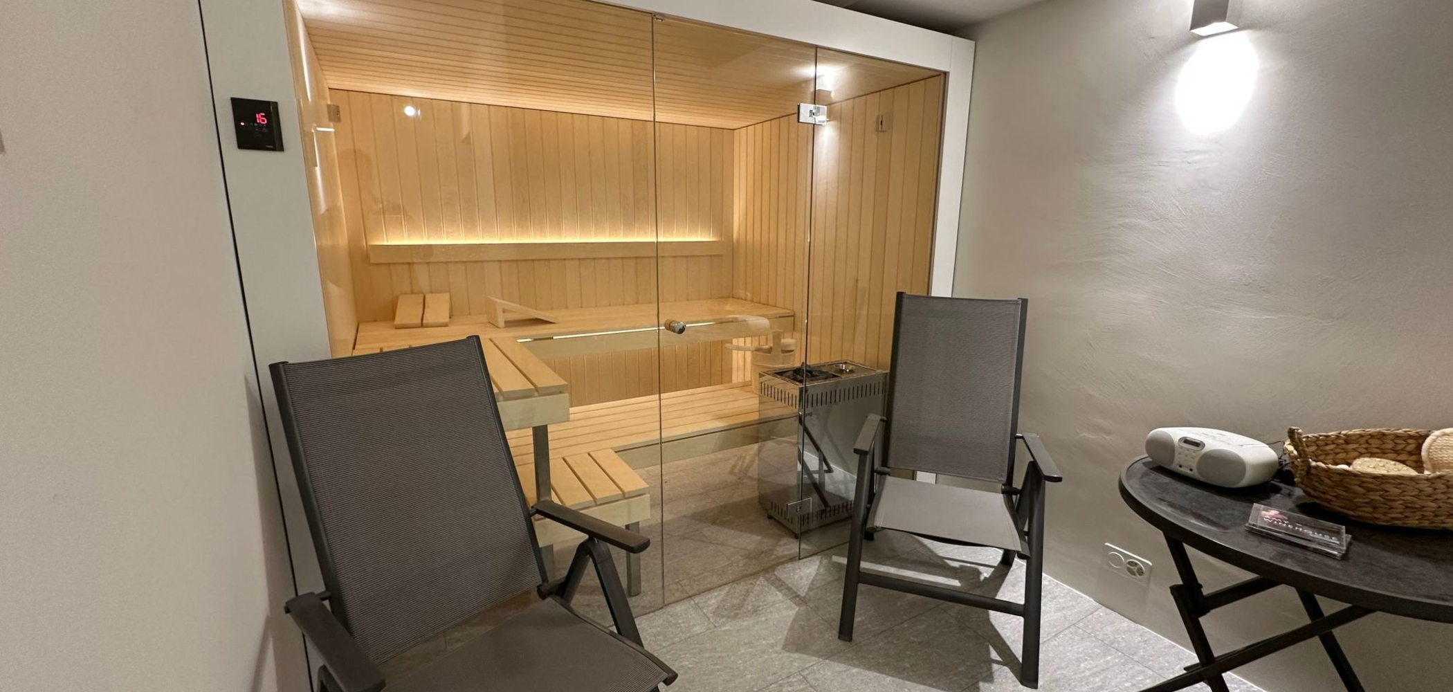 Bathroom / Wellness
