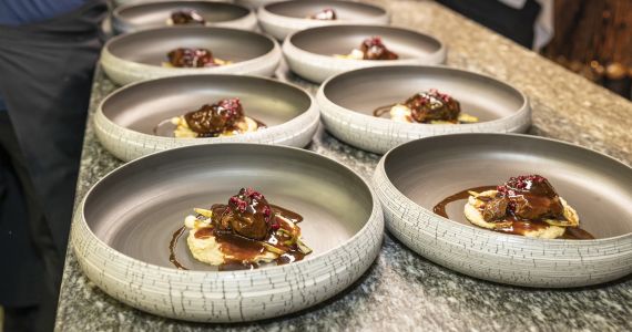 Kochkurs mit Dario Cadonau zum Thema "Schmoren und Wintergerichte"