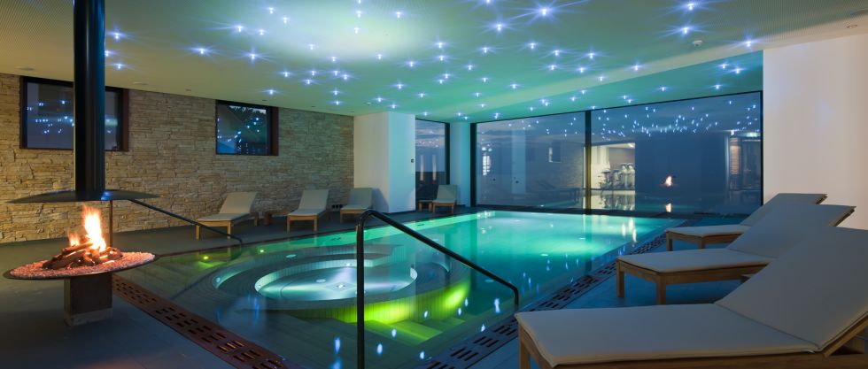 [Translate to English] Indoorpool