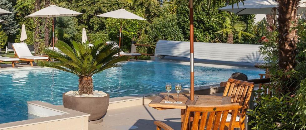 Remorino Pool mit Terrase