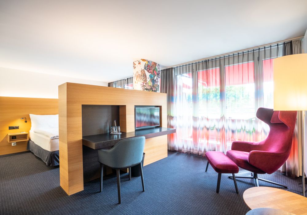 Junior Suite Park with balcony