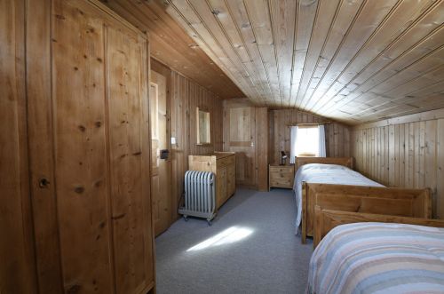 Alte Landstrasse 16 (Wolf)