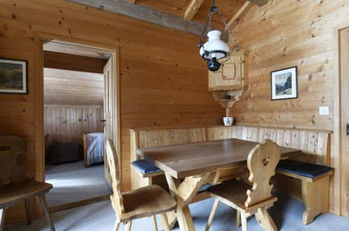 Alte Landstrasse 16 (Wolf)