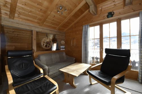 Alte Landstrasse 16 (Wolf)