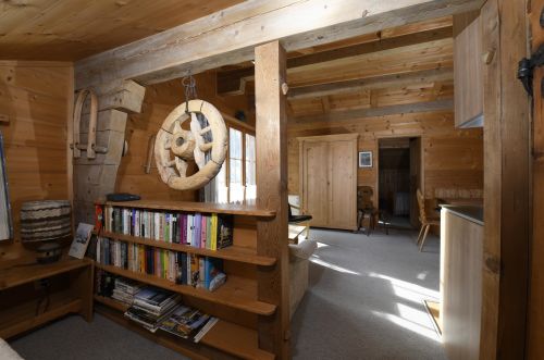 Alte Landstrasse 16 (Wolf)