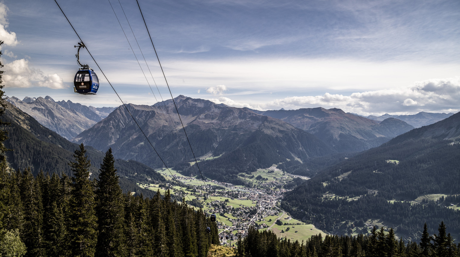 View from the Madrisa towards Klosters (photo Andrea Badrutt).