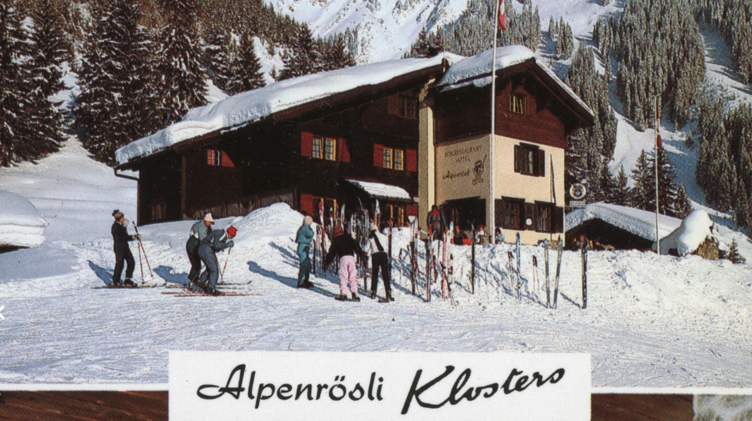 The renewed restaurant and hotel Alpenrösli on an extract of a postcard  (Archive Klosters Tourism Association / photo Schmelz / photo Foundation Graubünden).