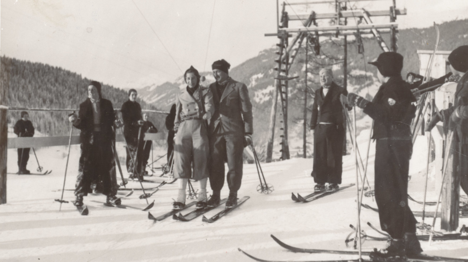 Opening of skilift Selfranga in 1938 (Archive Klosters Tourism Association / Photo Foundation Graubünden).