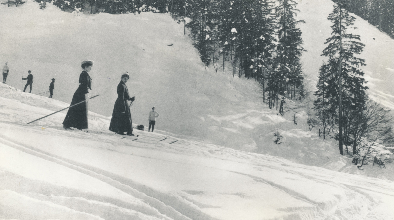 Skiing on Selfranga around (Archive Klosters Tourism Association / Photo Foundation Graubünden, 1910).