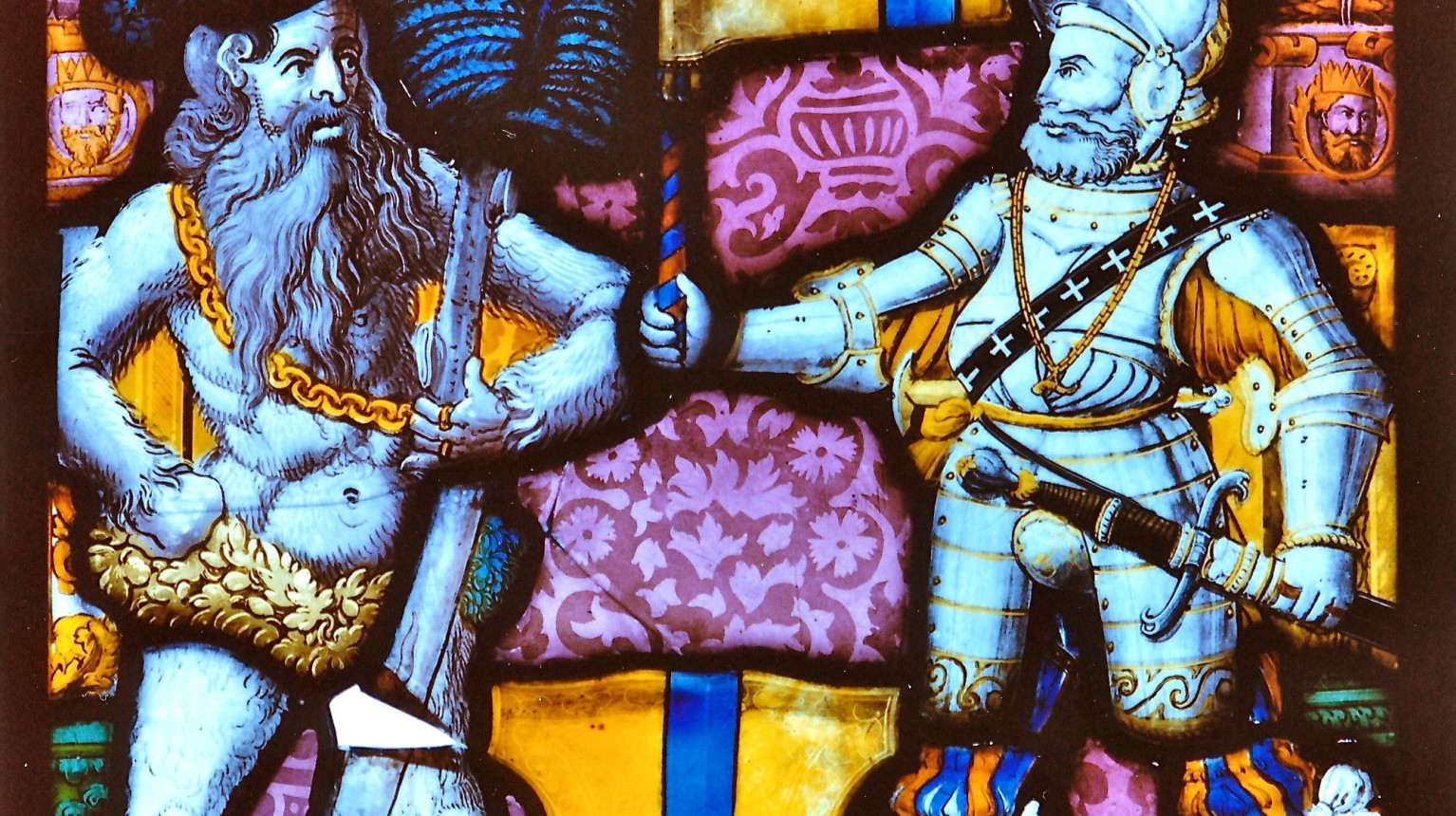 The Wildmännli as shield holder of the League of the Ten Jurisdictions on a stained-glass shield from 1564 in the great room of the Davos town hall (photo Andreas Oberli).