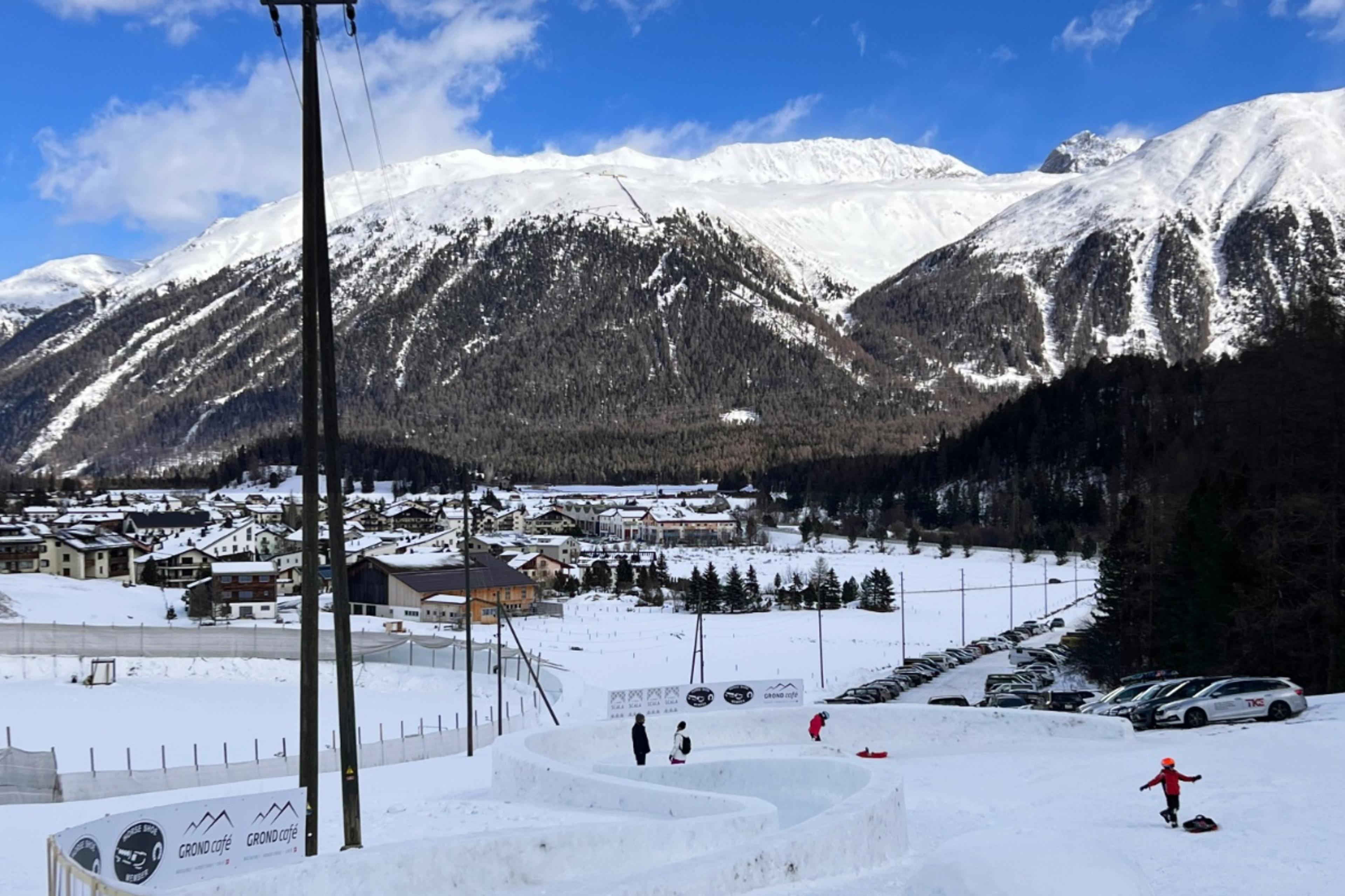 Children's bobsleigh track