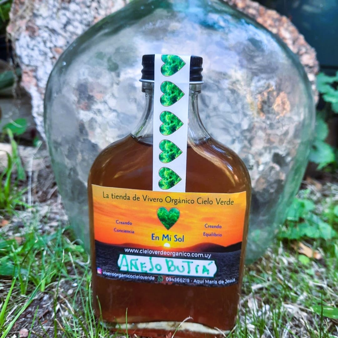 Añejo de Butiá - 200 ml - con vaso tequilero de regalo - Miniatura 2