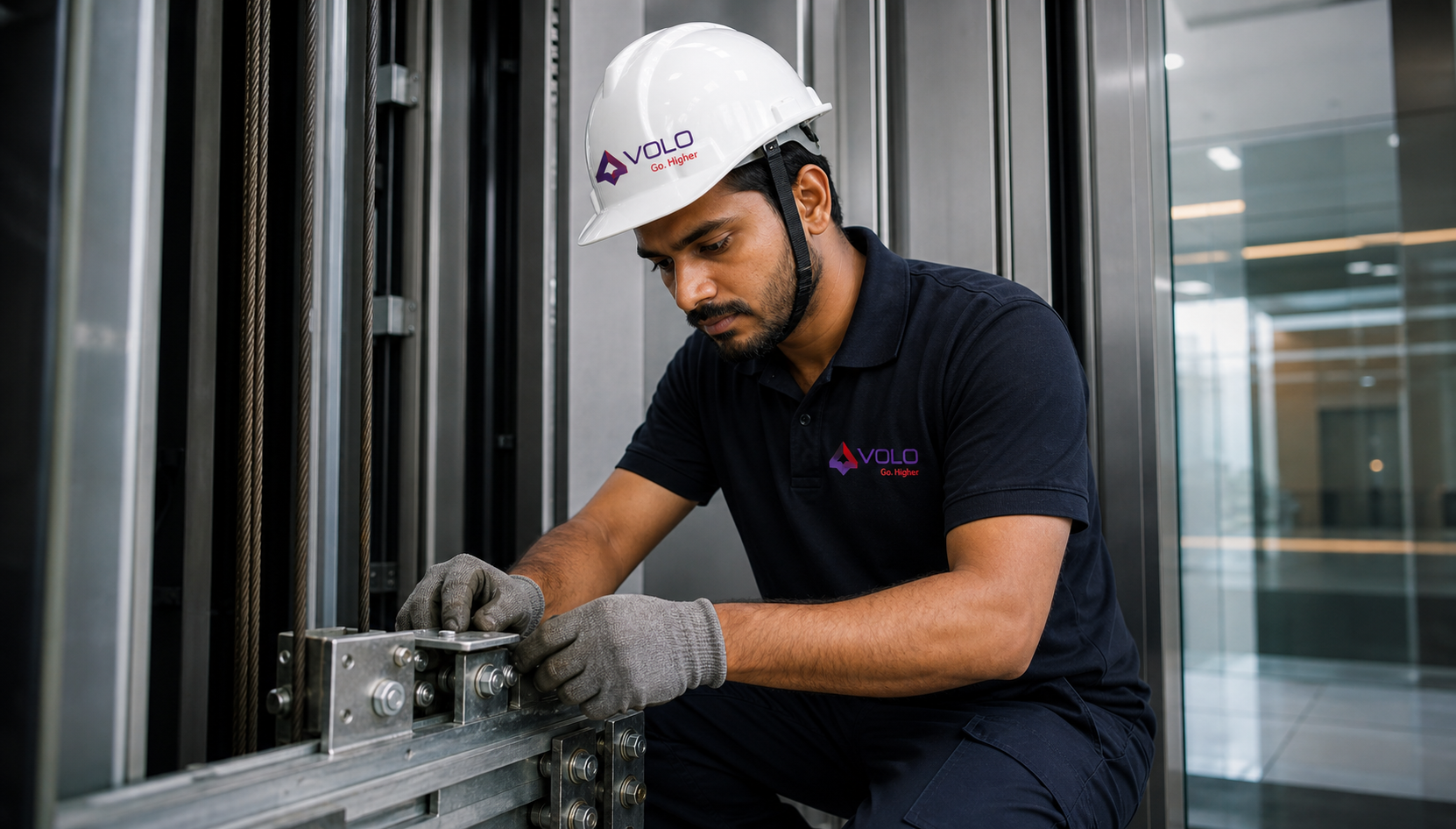 Lift AMC Bangalore technician performing elevator maintenance service