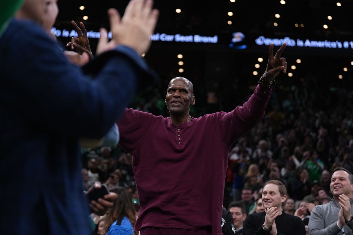 Robert Parish shares thoughts on current Celtics, Joe Mazzulla, and his new book