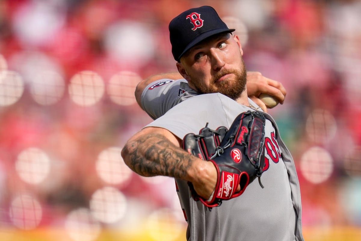Garrett Crochet dominates as Red Sox blank Reds on Opening Day