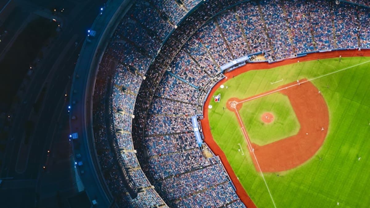 Pirates Sign Top International Prospect in Record Deal